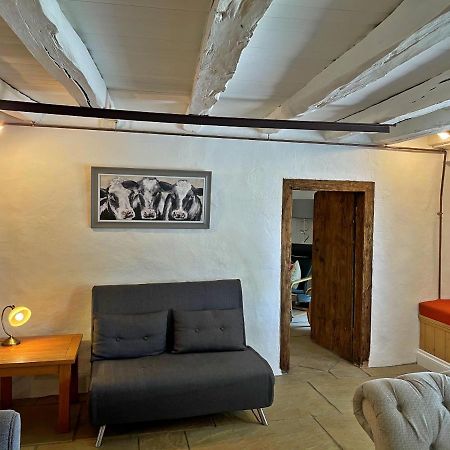 Вилла Champs Chevrier Mezieres-sur-Issoire Экстерьер фото
