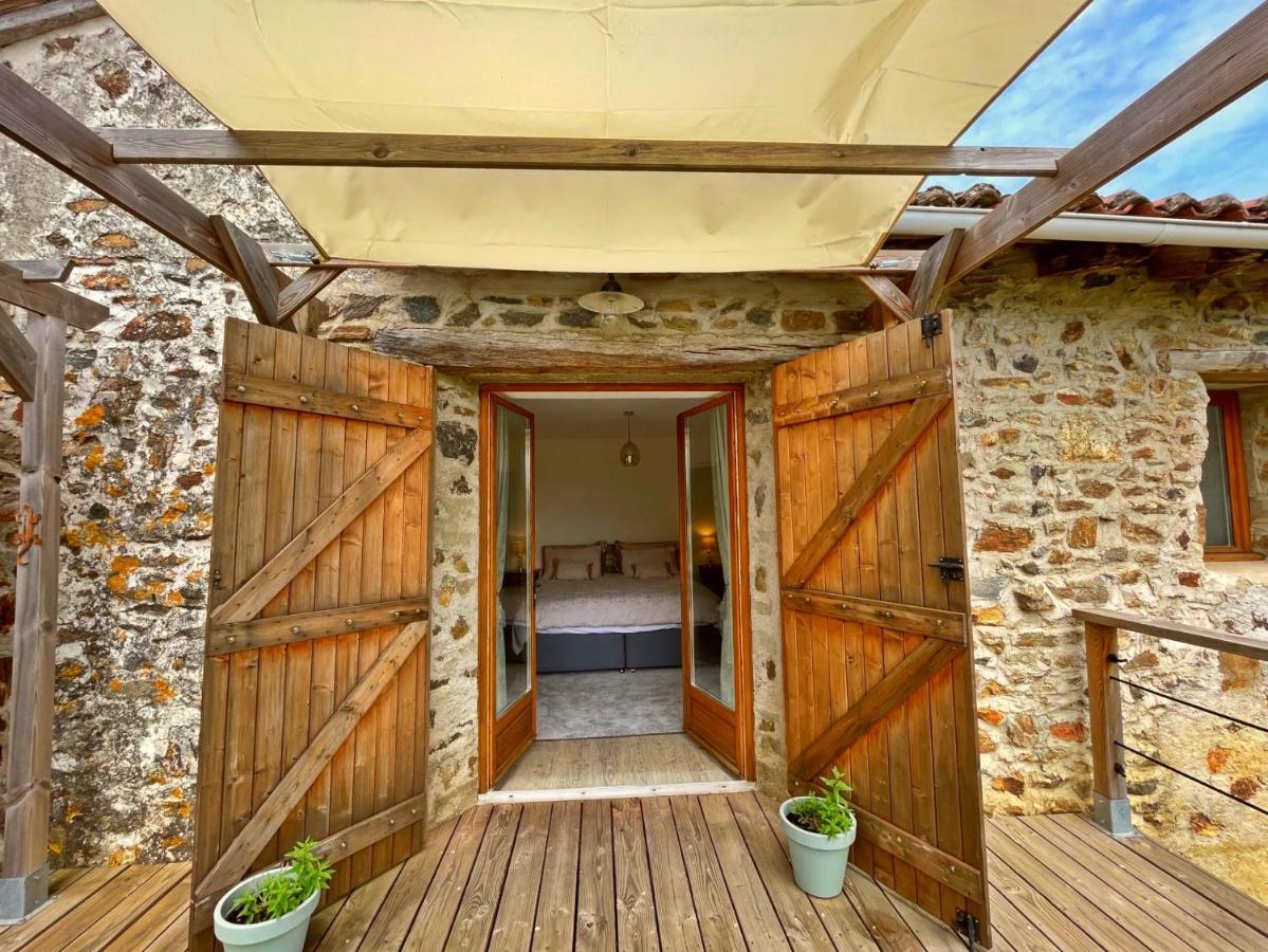 Вилла Champs Chevrier Mezieres-sur-Issoire Экстерьер фото
